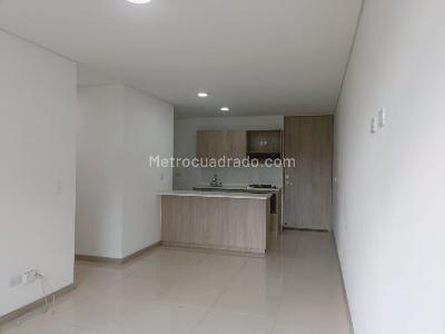 Apartamento en arriendo en Belen, Medellín · foto 2 de 12