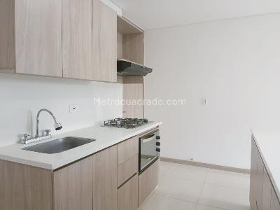 Apartamento en arriendo en Belen, Medellín · foto 7 de 12
