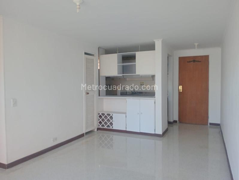 1BR Apartment in LAURELES (50 m²)