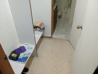 Apartamento de 3 alcobas en venta en Laureles, Medellín, 105 m² · foto 14 de 18