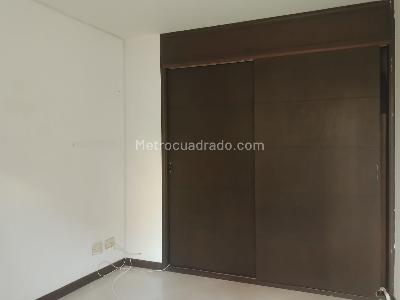 Apartamento de 3 alcobas en arriendo en Laureles, Medellín, 103 m² · foto 11 de 17