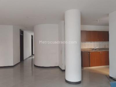 Apartamento de 3 alcobas en arriendo en Laureles, Medellín, 103 m² · foto 2 de 17