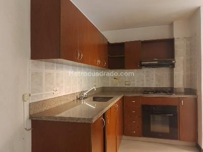 Apartamento de 3 alcobas en arriendo en Laureles, Medellín, 103 m² · foto 3 de 17