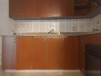 Apartamento de 3 alcobas en arriendo en Laureles, Medellín, 103 m² · foto 5 de 17