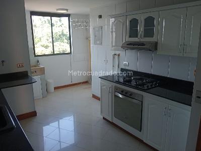 Apartamento de 3 alcobas en venta en Laureles, Medellín, 160 m² · foto 8 de 20