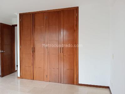 Apartamento de 2 alcobas en venta en Laureles, Medellín, 75 m² · foto 12 de 18
