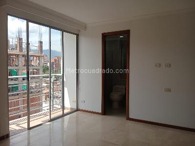 Apartamento de 2 alcobas en venta en Laureles, Medellín, 75 m² · foto 13 de 18