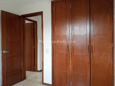 Apartamento de 2 alcobas en venta en Laureles, Medellín, 75 m² · foto 16 de 18