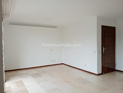 Apartamento de 2 alcobas en venta en Laureles, Medellín, 75 m² · foto 3 de 18