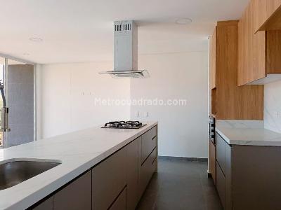 Apartamento de 3 alcobas en venta en Belen, Medellín, 76 m² · foto 9 de 20