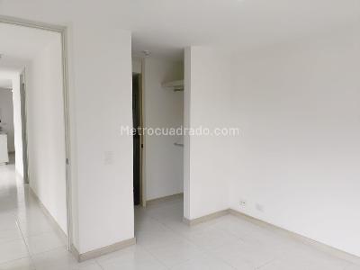 Apartamento de 3 alcobas en arriendo en Belen, Medellín, 70 m² · foto 11 de 18