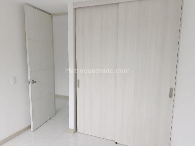Apartamento de 3 alcobas en arriendo en Belen, Medellín, 70 m² · foto 14 de 18