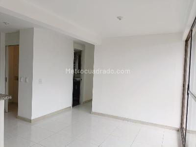 Apartamento de 3 alcobas en arriendo en Belen, Medellín, 70 m² · foto 2 de 18