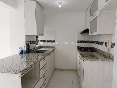 Apartamento de 3 alcobas en arriendo en Belen, Medellín, 70 m² · foto 6 de 18
