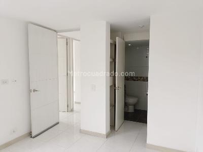 Apartamento de 3 alcobas en arriendo en Belen, Medellín, 70 m² · foto 7 de 18