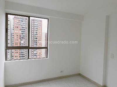 Apartamento de 3 alcobas en arriendo en Belen, Medellín, 70 m² · foto 8 de 18