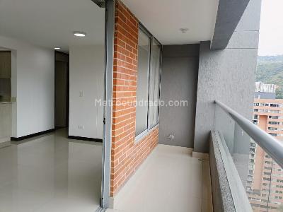 Apartamento de 3 alcobas en arriendo en Belen, Medellín, 84 m² · foto 18 de 19