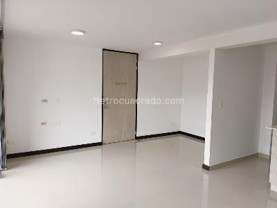 Apartamento de 3 alcobas en arriendo en Belen, Medellín, 84 m² · foto 5 de 19