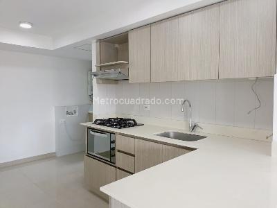 Apartamento de 3 alcobas en arriendo en Belen, Medellín, 84 m² · foto 6 de 19