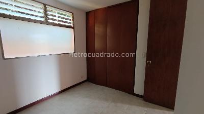 Apartamento de 2 alcobas en venta en Laureles, Medellín, 52 m² · foto 8 de 10