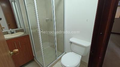 Apartamento de 2 alcobas en venta en Laureles, Medellín, 52 m² · foto 9 de 10