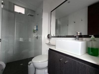 Apartamento en arriendo en Laureles, Medellín · foto 10 de 12