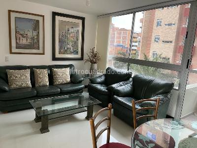Apartamento en arriendo en Laureles, Medellín · foto 2 de 12
