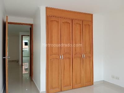 Apartamento de 3 alcobas en venta en Laureles, Medellín, 110 m² · foto 12 de 16