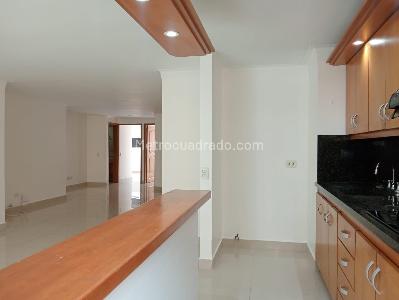 Apartamento de 3 alcobas en venta en Laureles, Medellín, 110 m² · foto 6 de 16