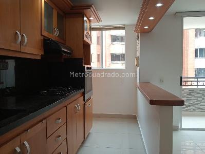 Apartamento de 3 alcobas en venta en Laureles, Medellín, 110 m² · foto 7 de 16