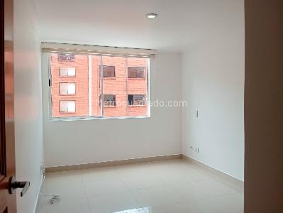 Apartamento de 3 alcobas en venta en Laureles, Medellín, 110 m² · foto 9 de 16