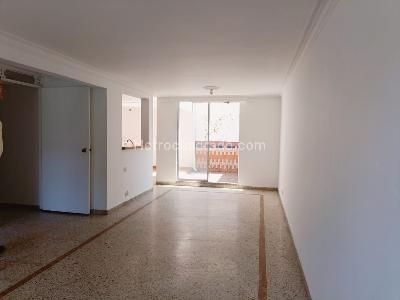 Casa de 3 alcobas en venta en Belen, Medellín, 150 m² · foto 2 de 18