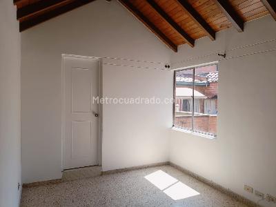 Casa de 3 alcobas en venta en Belen, Medellín, 150 m² · foto 7 de 18