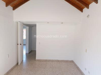 Casa de 3 alcobas en venta en Belen, Medellín, 150 m² · foto 9 de 18