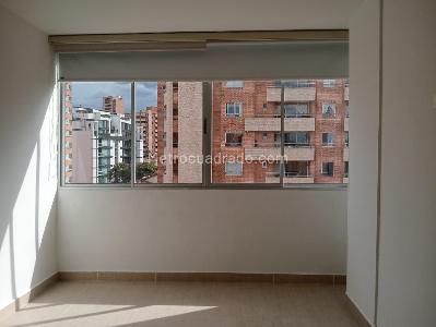 Apartamento de 3 alcobas en arriendo en Laureles, Medellín, 135 m² · foto 12 de 17