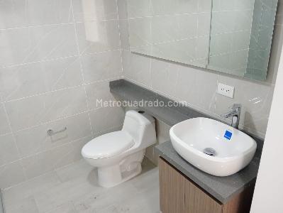 Apartamento de 3 alcobas en arriendo en Laureles, Medellín, 135 m² · foto 15 de 17
