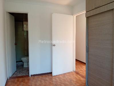 Apartamento de 4 alcobas en venta en Laureles, Medellín, 103 m² · foto 13 de 17