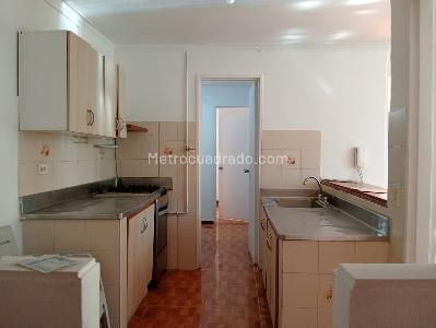Apartamento de 4 alcobas en venta en Laureles, Medellín, 103 m² · foto 4 de 17