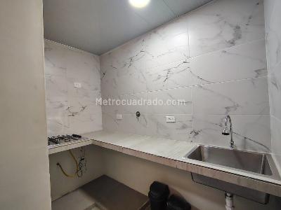 Apartamento en arriendo en Laureles, Medellín · foto 3 de 11