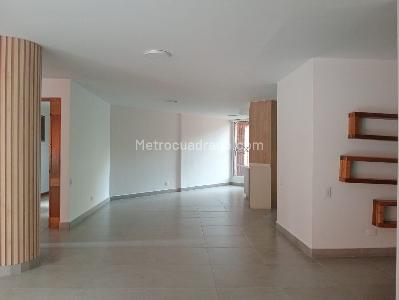 Apartamento de 3 alcobas en venta en Laureles, Medellín, 152 m² · foto 4 de 20