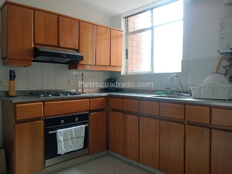 Apartamento Amoblado de 3 Alcobas Cerca de Parques en Laureles - 7