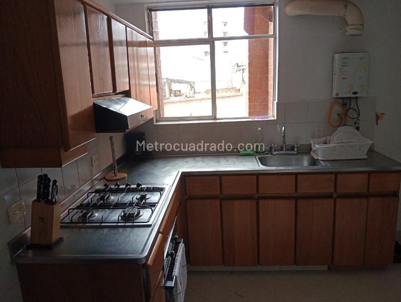 Apartamento Amoblado de 3 Alcobas Cerca de Parques en Laureles - 8
