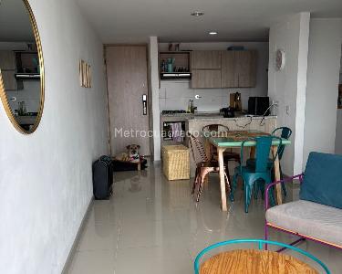 Apartamento de 3 alcobas en venta en Laureles, Medellín, 70 m² · foto 2 de 10
