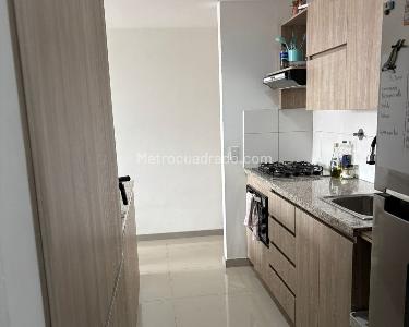 Apartamento de 3 alcobas en venta en Laureles, Medellín, 70 m² · foto 5 de 10