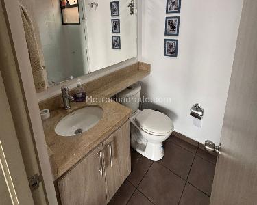 Apartamento de 3 alcobas en venta en Laureles, Medellín, 70 m² · foto 9 de 10