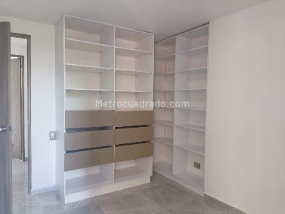 Apartamento de 3 alcobas en venta en Belen, Medellín, 93 m² · foto 14 de 18