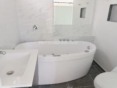 Apartamento de 3 alcobas en venta en Belen, Medellín, 93 m² · foto 15 de 18