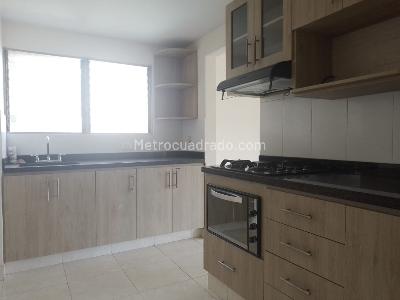 Apartamento de 3 alcobas en venta en Laureles, Medellín, 144 m² · foto 10 de 19