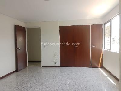 Apartamento de 3 alcobas en venta en Laureles, Medellín, 144 m² · foto 12 de 19