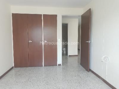 Apartamento de 3 alcobas en venta en Laureles, Medellín, 144 m² · foto 14 de 19